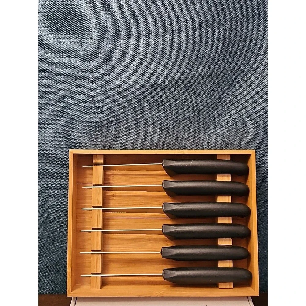 6 Gibson Steak Knives | 4.5